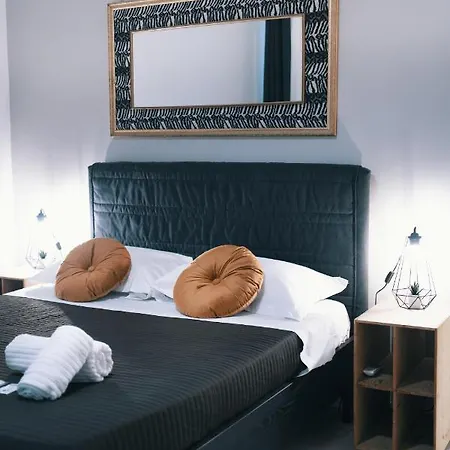Persia Collection Colosseo Apartment Rome